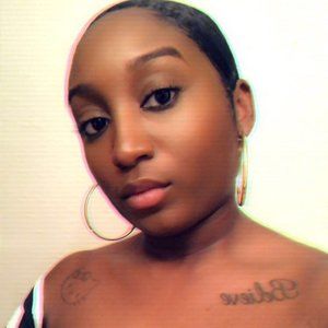 Meet your Posher, Destini